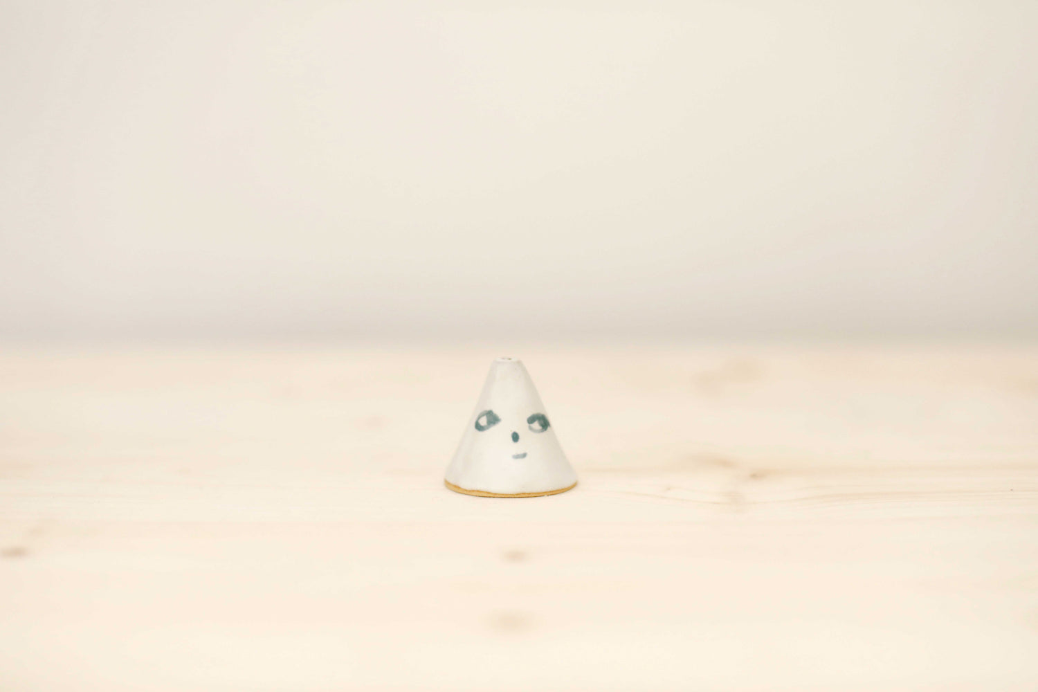その他 madoka rindal CONIC INCENSE HOLDER ENNOY Incense Holder With Conic Base A – COMMON